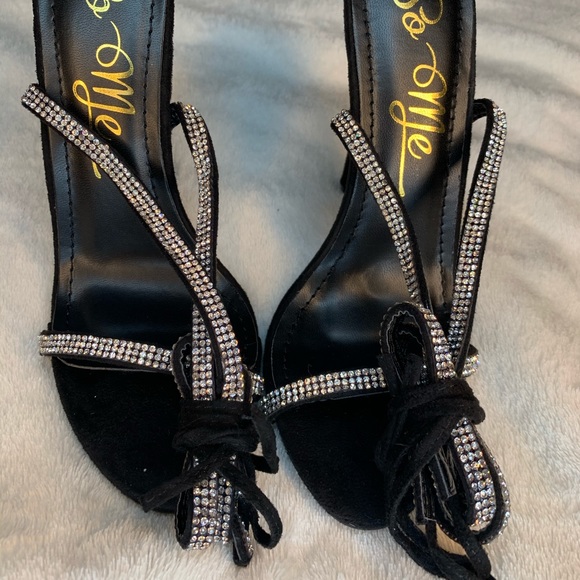 Shine All Nigh Heels ✨ - Picture 4 of 7